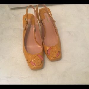 Max Studio orange and pink patent leather heels